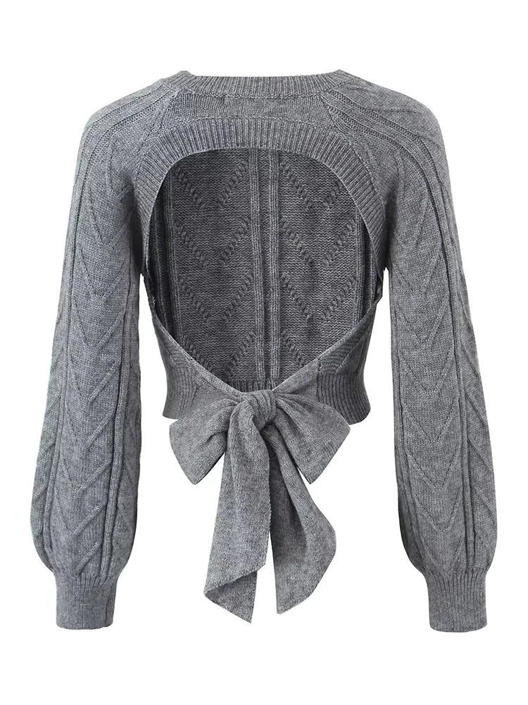 Pull pull-en-tricot à dos gris sans dos