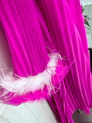 Robe épissée des diamants de plumes à plis à ruche