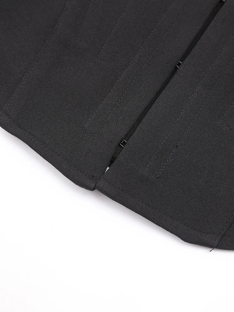 Vestes de revers courtes des femmes