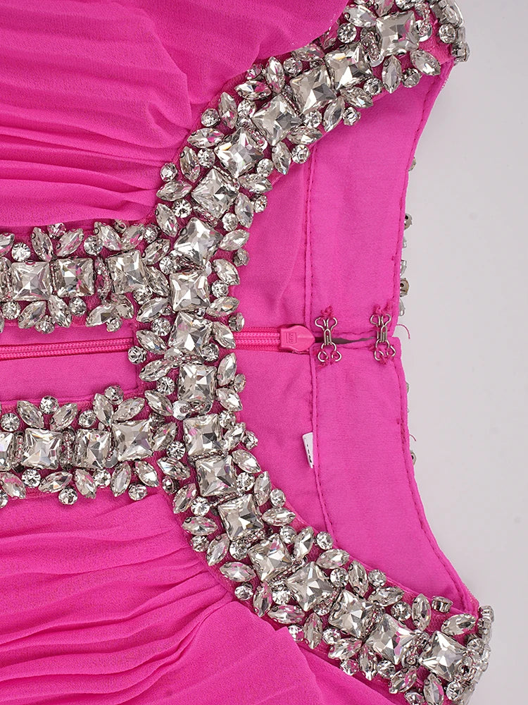 Robe épissée des diamants de plumes à plis à ruche
