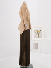 Blouse plissée et jeu de jupe