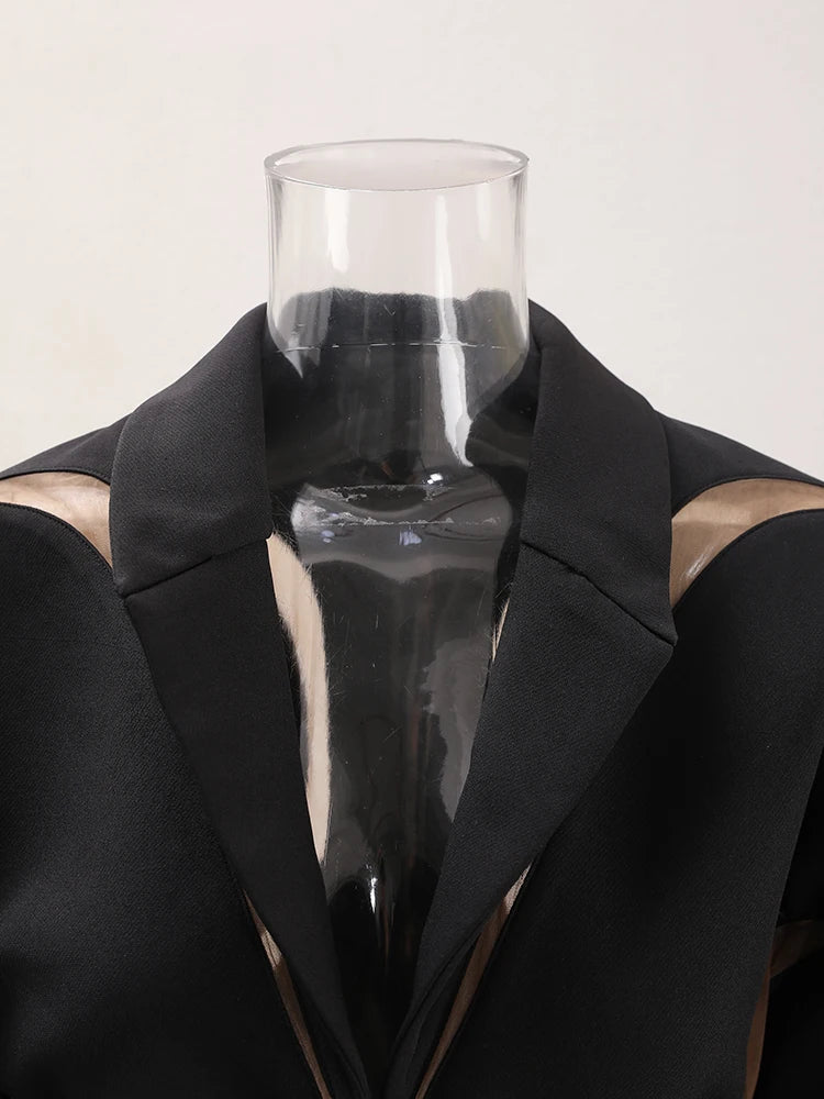 Vestes de revers courtes des femmes
