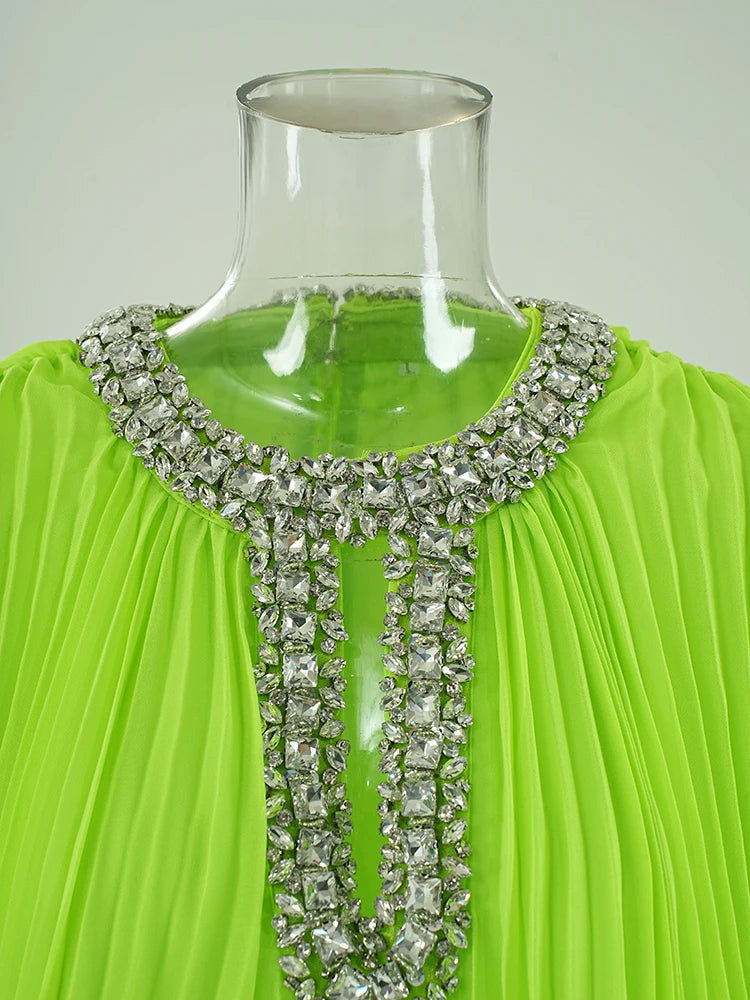 Robe épissée des diamants de plumes à plis à ruche