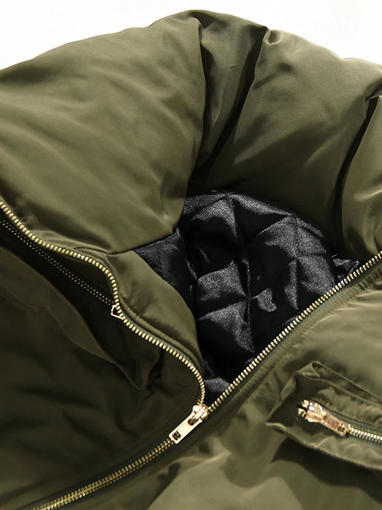 Ensemble de demi-corps vert de l'armée