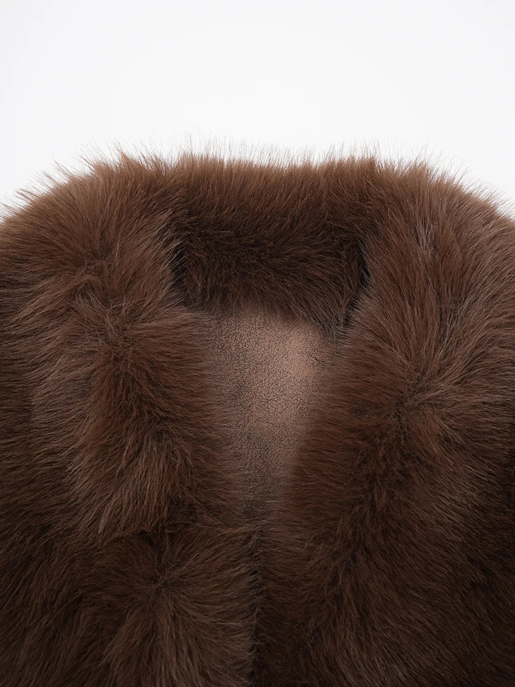 Veste en fausse fourrure brune