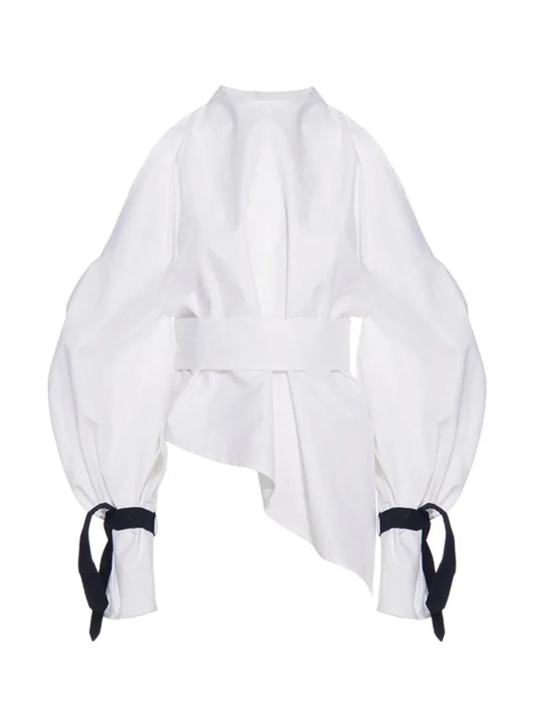 Chemisier à manches bouffantes blanches chics