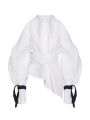 Chemisier à manches bouffantes blanches chics