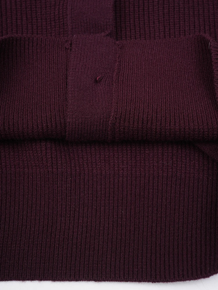 Cardigan en tricot rouge du vin