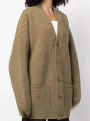 Pull tricoté en V avec poches