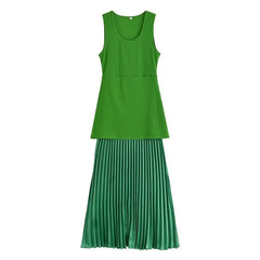 Green Pleated Knitted Maxi Dress