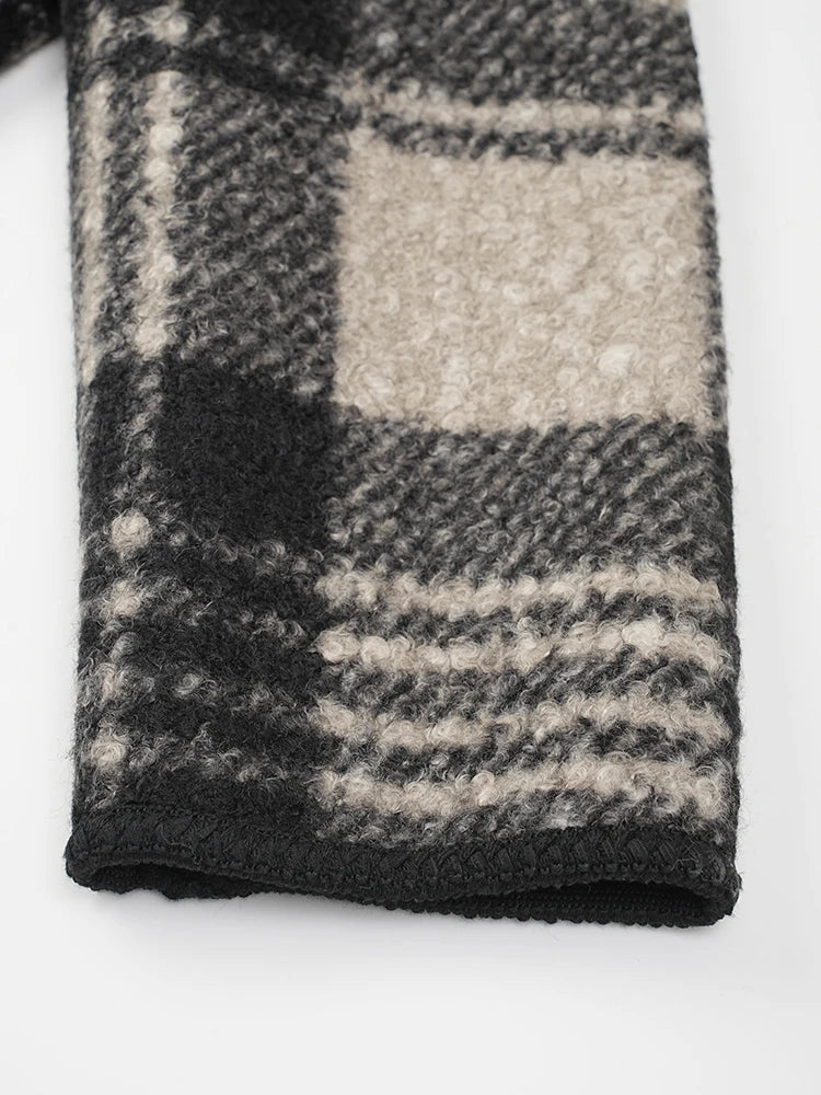 Manteau en laine à carreaux