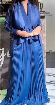 Blouse plissée et jeu de jupe