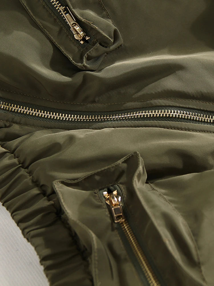 Ensemble de demi-corps vert de l'armée