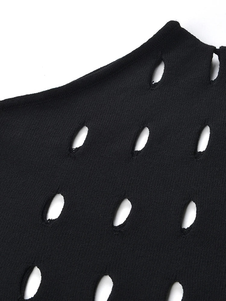 Chic Hollow Mock Neck Treepul Tullover