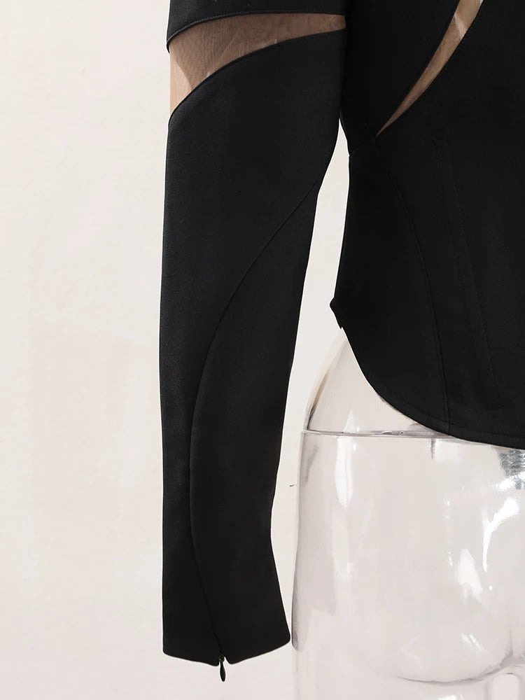 Vestes de revers courtes des femmes