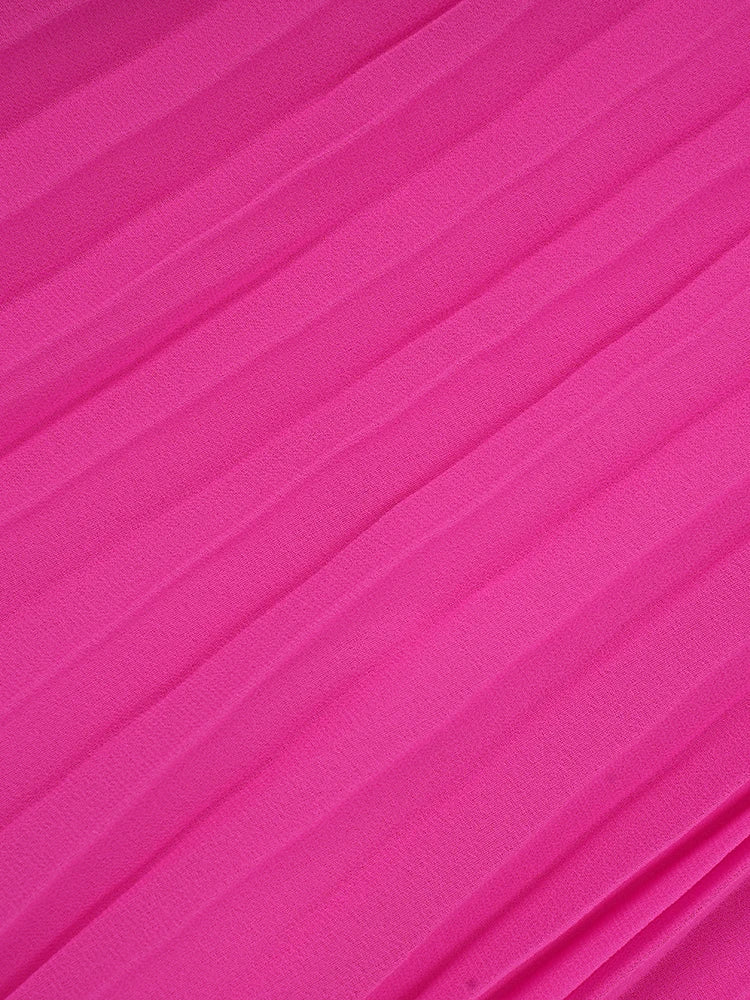 Robe épissée des diamants de plumes à plis à ruche